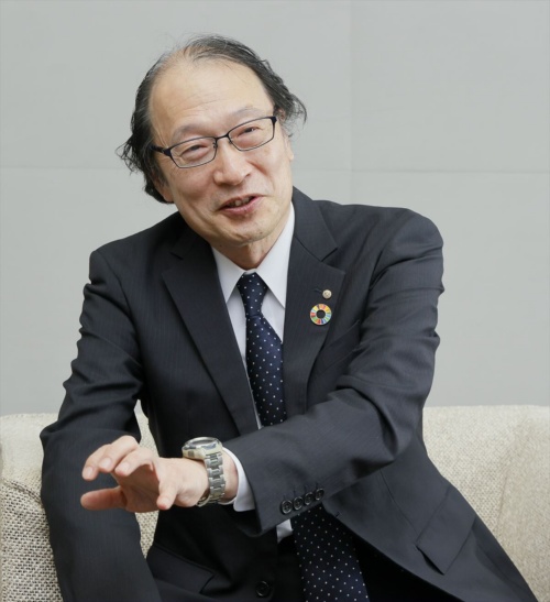 建設RXコンソーシアムの会長を務める村上陸太氏(竹中工務店 専務執行役員) (写真:山田 愼二)