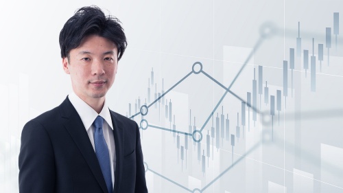 日経クロステック グロース編集長 岡部一詩