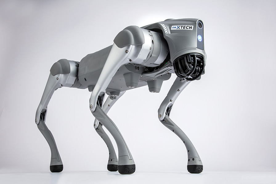 4足歩行ロボット 操縦体験